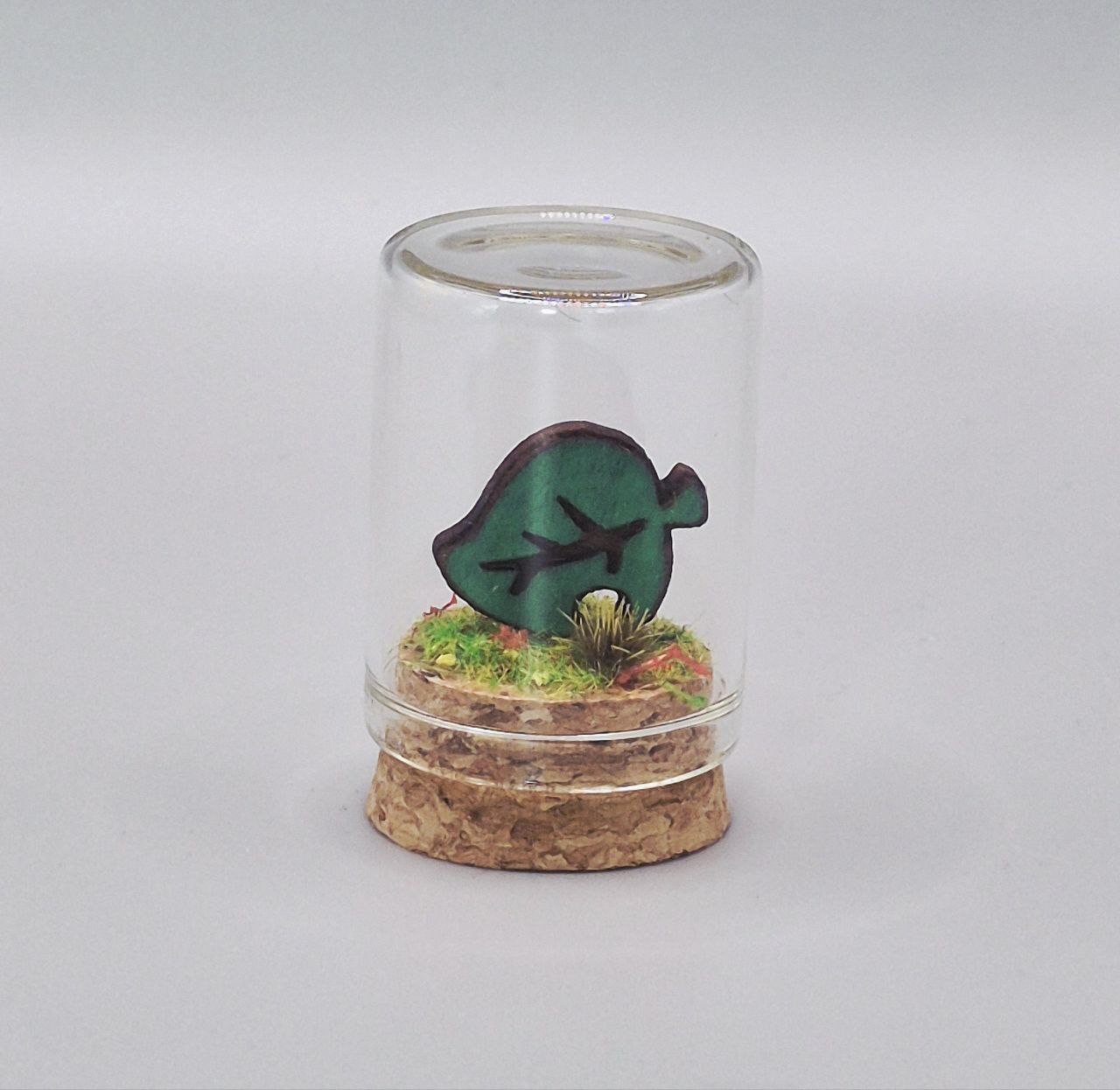 Mini terrarium Feuille Animal Crossing sous cloche
