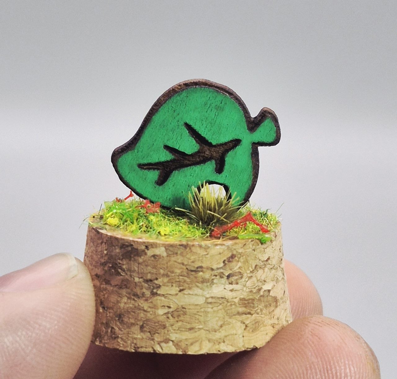 Mini terrarium Feuille Animal Crossing sous cloche